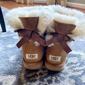 Mini bailey bow Ugg boots